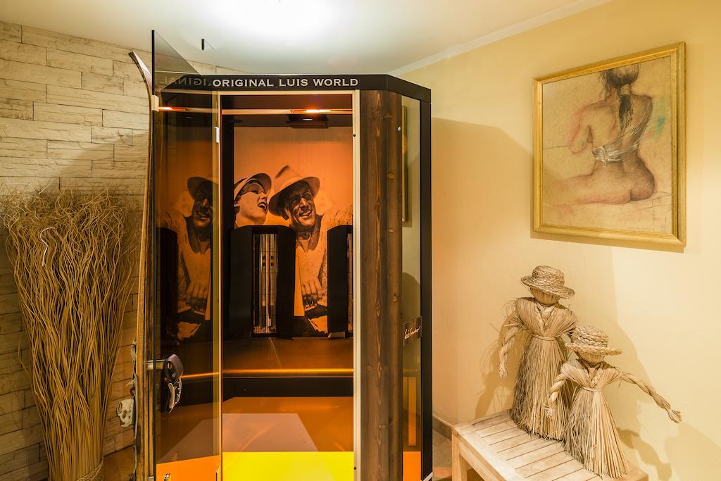Vitalpina Hotel Magdalenahof Santa Maddalena in Casies Luaran gambar