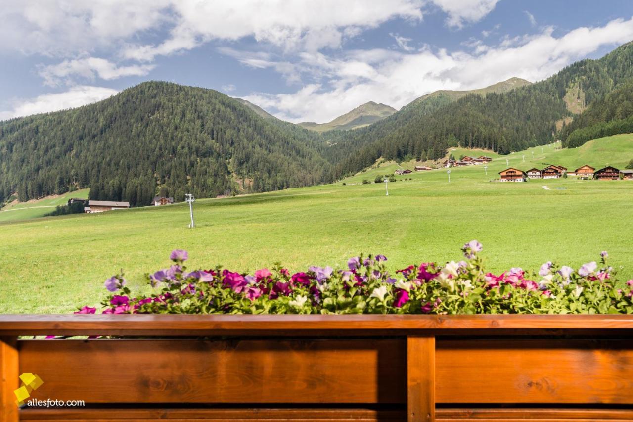 Vitalpina Hotel Magdalenahof Santa Maddalena in Casies Luaran gambar